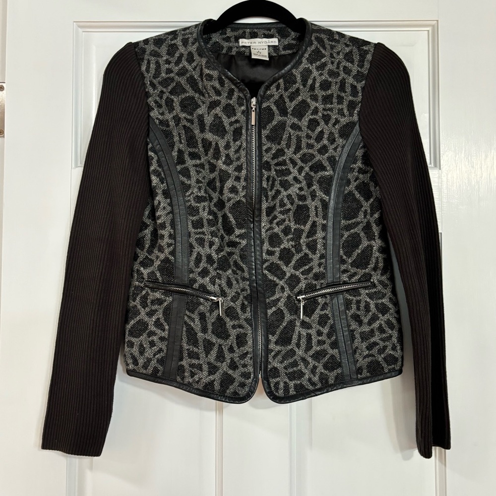 Grey jacket - Picture 4 of 11